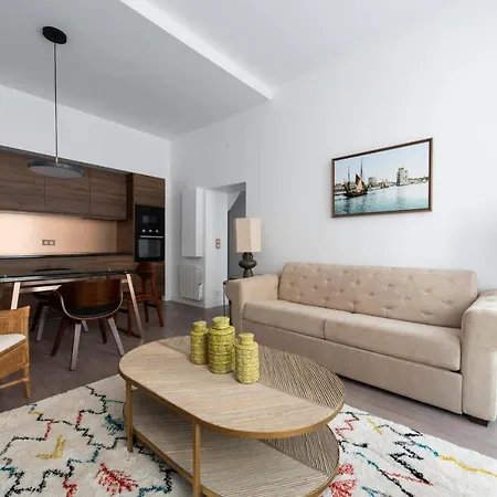 Apartment Semaphore *