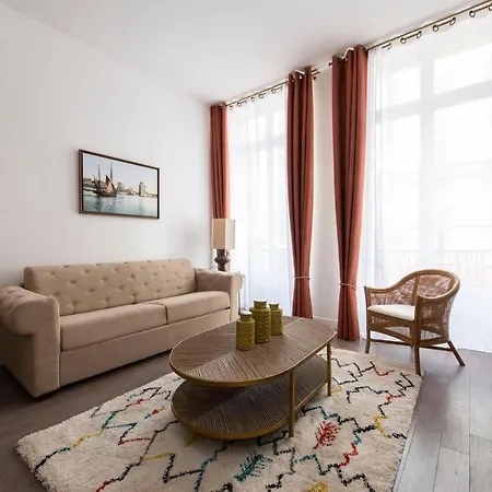 Semaphore Apartment