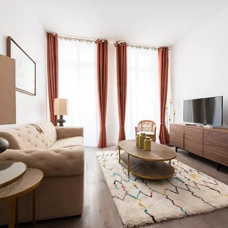 Apartment Semaphore *